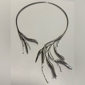 Sleek Silver Leaf Necklace